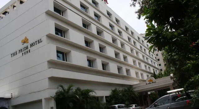 Номер Standard Pride Premier Pune