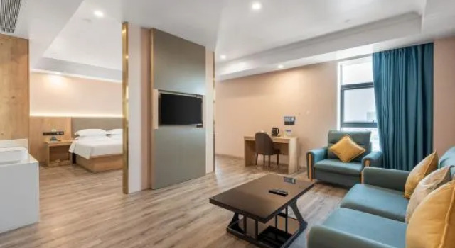 Люкс GreenTree Inn JiangSu YanCheng West Bus Station Business Hotel