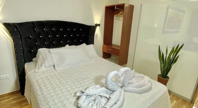 Люкс Business Jultom Inn Hotel & Suites