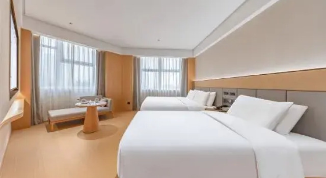 Люкс Business JI Hotel (Aksu Airport Jiefang North Road)