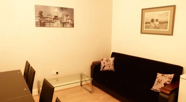 SS Property Hub – Apartment Close to Hyde Park