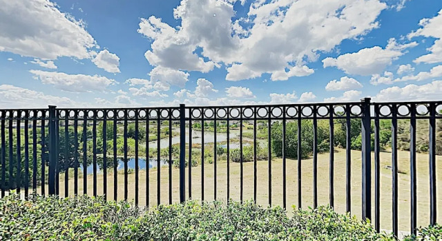 Windsor Hills Oasis: Private Pool, Spa & Game Room 6 Bedroom Home