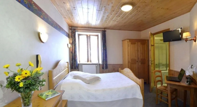 Logis Hôtel Les Bruyères, Boek Hotel Hotels in Franche-Comte met ontbijt, Ontbijt