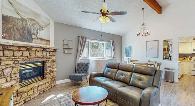 Апартаменты Near Hiking & Biking! Flagstaff Condo w/ Grill