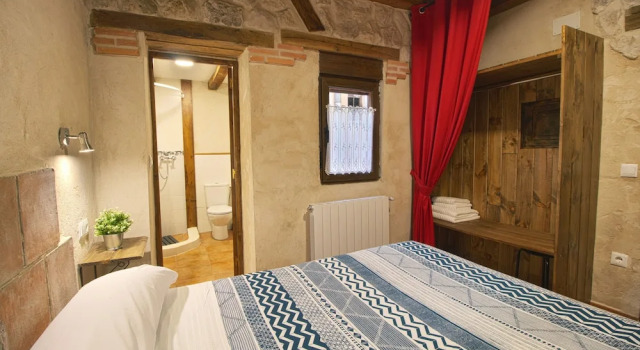 Casas La Muralla I y II, Забронировать Отель Пенафиел Valladolid Province, рядом с Замок Пеньяфьель