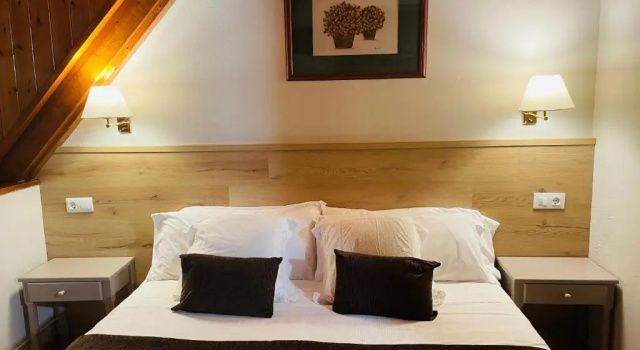 Двухместный номер Standard Hostal Escuils