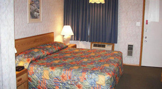 Sea Spray Motel, Book Motel Beach Haven 