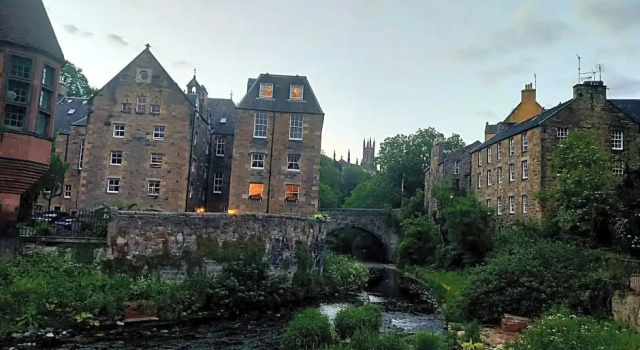 Edinburgh's Dean Village River View Retreat