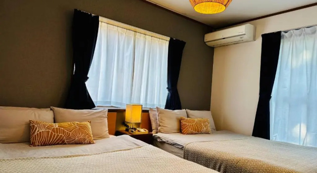 熱海天海ヴィラ/ Atami Tenkai Villa, Boek Villa Hotels in Tokai met parkeren, Parkeren