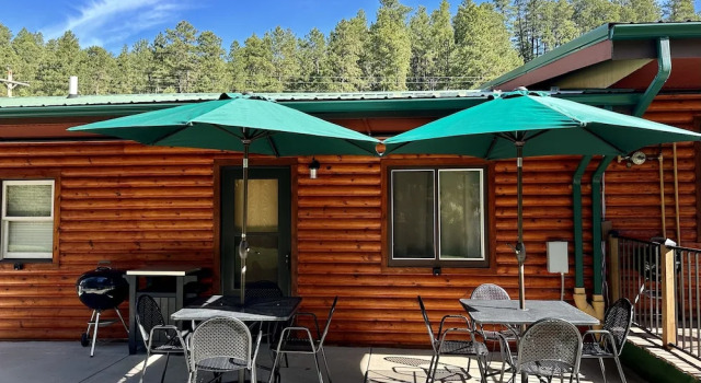 Семейный номер Standard Whitetail Creek Camping Resort