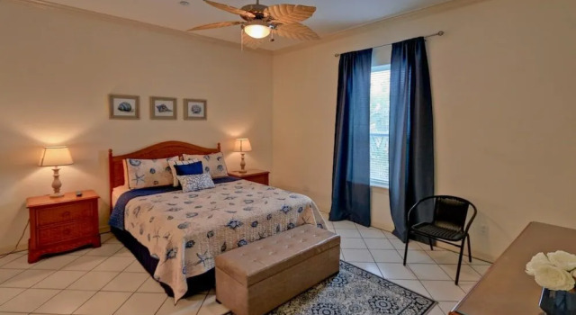 Escape by Padre Getaways, Buchen Sie Ferienwohnung Hotels in Padre Island mit Pool, Schwimmbad
