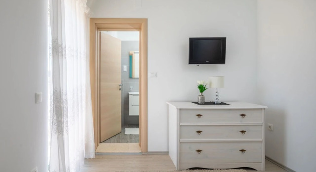 New Beach 4 Star Luxury Apartment 3 Bedrooms 3 Bathrooms, Free Boat Berth