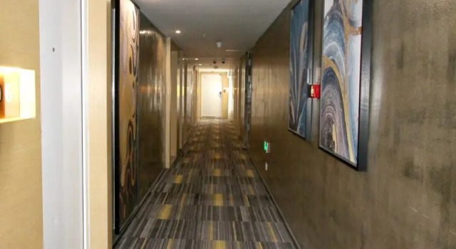 Shell Hotel Yancheng Zhongnan City, Rezervasyon Otel Yancheng otoparklı oteller, Otopark