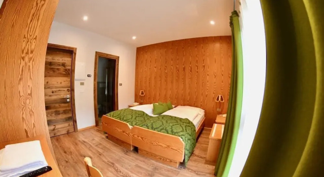 Номер Deluxe Hotel Alpenrose Wellness