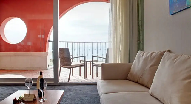Клубный люкс с видом на море Lighthouse Golf & Spa Hotel