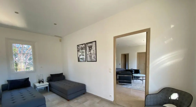 Hôtel Montmirail, Rezerwuj Hotel Hotele w Vaucluse z basenem, Basen