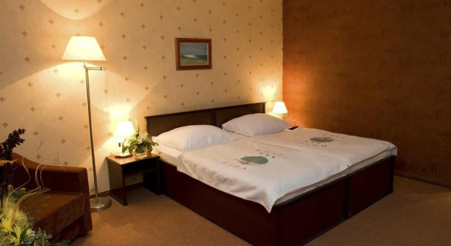 Hotel Lipa Slovakia, Rezervovat Hotel Stara Tura Trenčiansky kraj