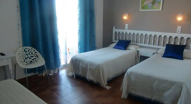 Трёхместный номер Standard с балконом Hotel Plaza Miami