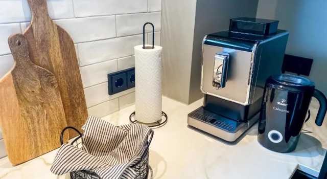 Коттедж Modernes Ferienhaus mit Kamin und Sauna am Altdorfer See, Hunde sind herzlich Willkommen
