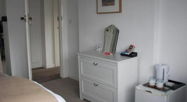 Трёхместный номер Standard Seaways Cottage Hoylake