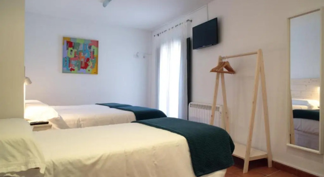 Hotel 3 Arcs, Reserva ahora Hotel Besalú Garrotxa