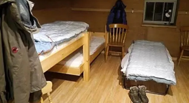 Hazel Barrow Bunkbarn