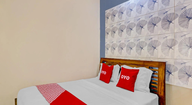 OYO 90681 Huiz De Rico Guesthouse, Book Hotel Catur Tunggal 