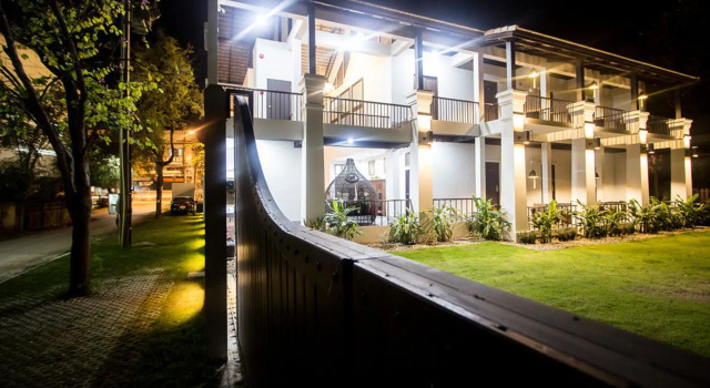 Jamadevi Hotel