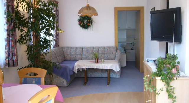 Haus Silvia, Rezerwuj Hotel Hotele w Salzburg z parkingiem, Parking