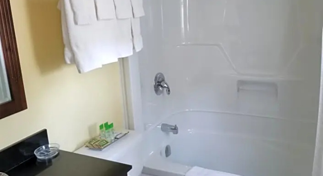 Двухместный номер Deluxe с балконом Sunny Isle Motel