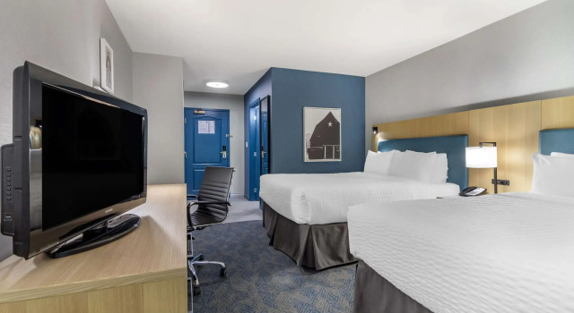 Четырёхместный номер Standard Clarion Hotel & Conference Centre