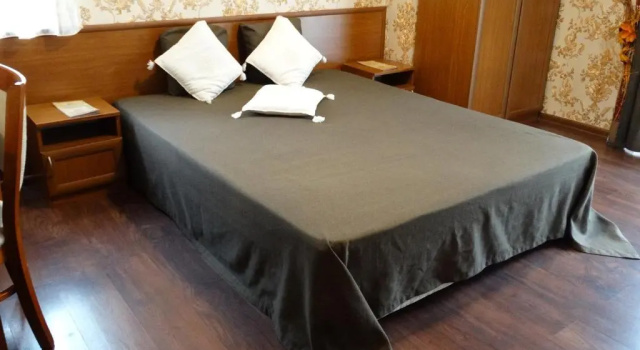 Vesta Hotel, Book Hotel Hoteller i Montana med parkering, Parkering