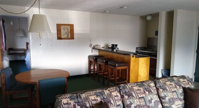 Standard- suite Wilderness Inn