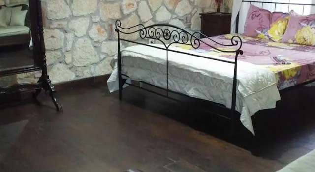 Коттедж с 3 комнатами Stone House Andromeda