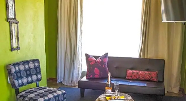 Clássico quarto TshiBerry Bed & Breakfast