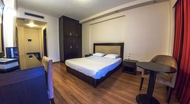Giotis Boutique Hotel, Забронировать Бутик-отель Бизнес-отели Острова Иоаннина, рядом с Музей греческой истории и восковых фигур имени Павлоса Вреллиса, 4* 5*