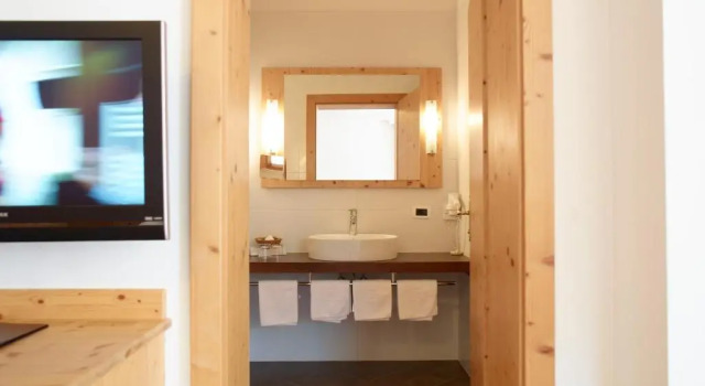 Люкс Hotel Tiefenbrunn Gardensuites & Breakfast