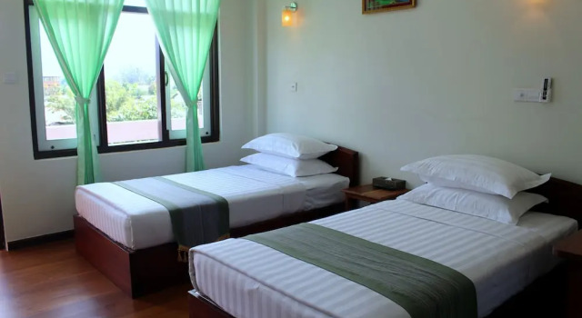 Двухместный номер Superior с балконом Golden Dream Hotel