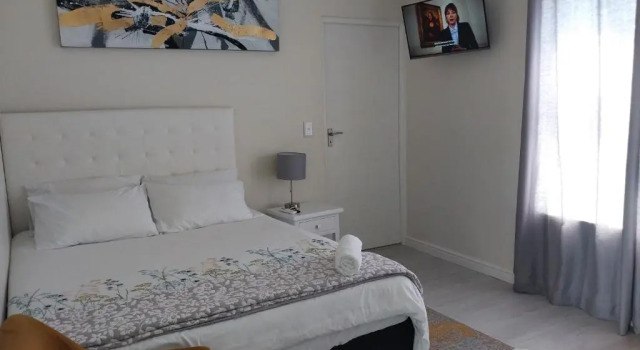 Lnd Guest House