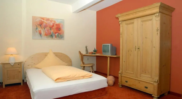 Landgasthof Rössle - Beim Kräuterwirt, Varaa Hotelli Hotellit Baijeri pysäköinnillä, Pysäköinti