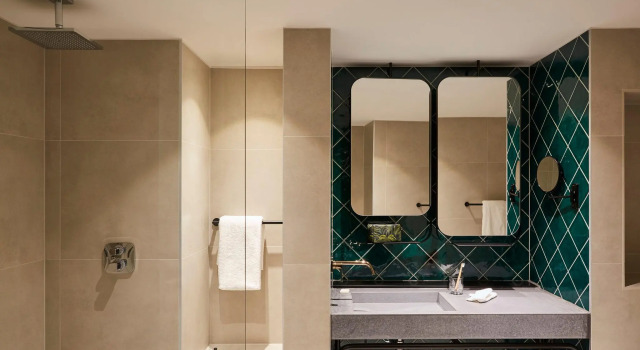 Двухместный номер Standard Hotel Indigo Berlin - East Side Gallery by IHG