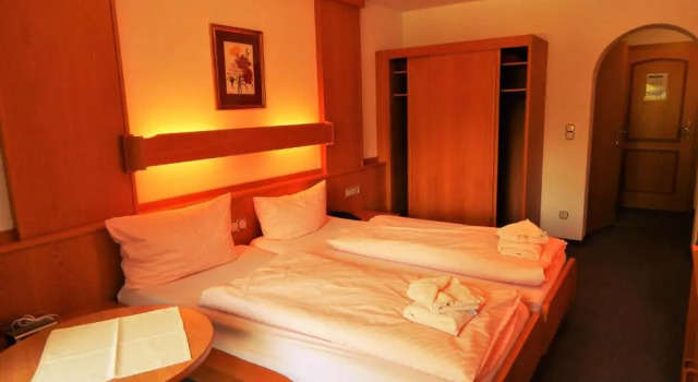 Четырёхместный номер Standard с видом на горы Hotel Königsseer Hof