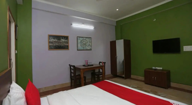 Capital O 26106 Hotel Solitaire