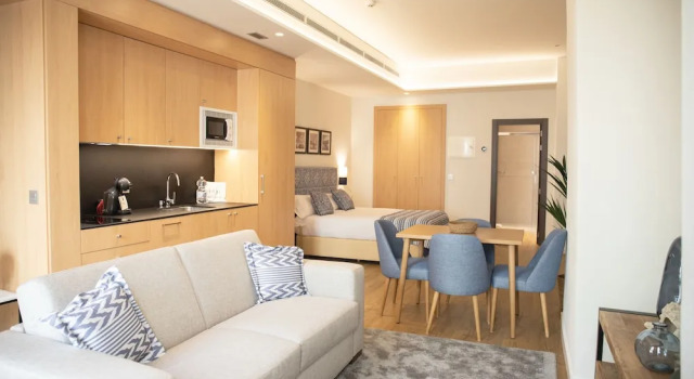 Люкс Comfort nQn Aparts & Suites Sevilla