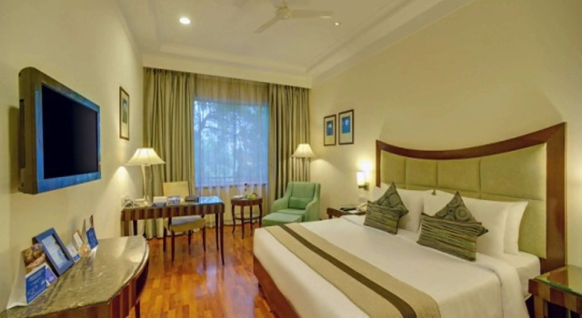 Двухместный номер Superior Muse Sarovar Portico Nehru Place