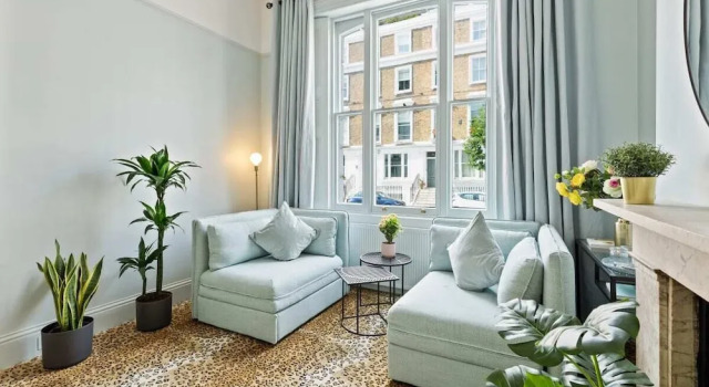 Elegant 1-bed Apt, Sleeps 4, in Chelsea, Забронировать Отель Отели Англии 3 звезды, 3*