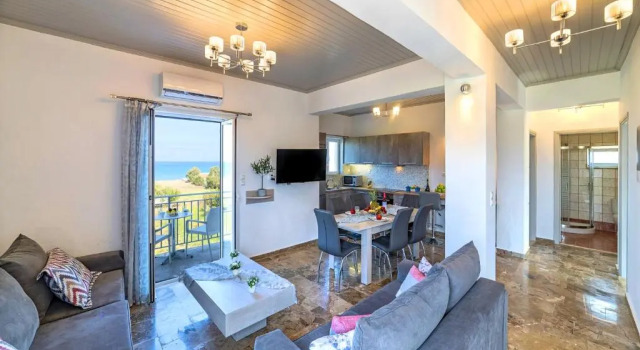 Beachfront Suite