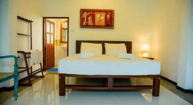 Doors Guest House & Cafe, Забронировать Гостевой дом Гостевые дома Хиккадува, рядом с Коралловый риф Хиккадувы, Гостевой дом
