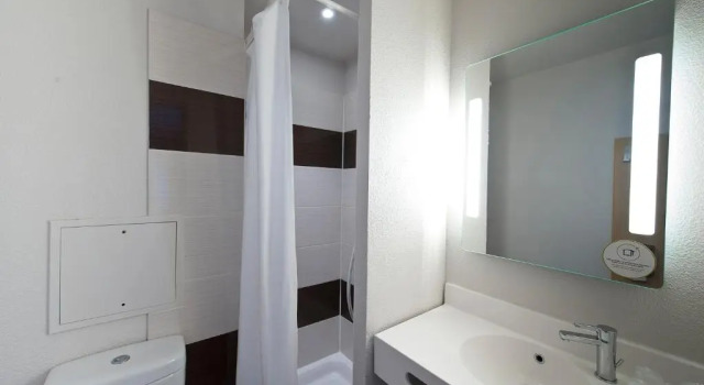 Номер Standard B&B HOTEL Pau Zénith