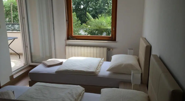 Апартаменты с 2 комнатами Apartments 30m from the beach